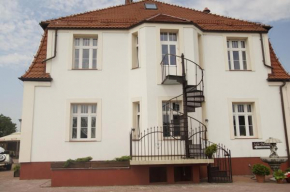Отель Pałacyk w Pakości Hotel  Пакость